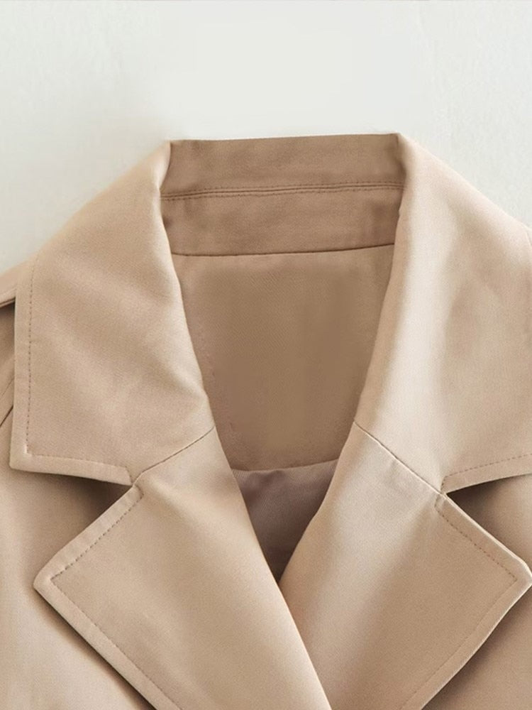 Loren | Trench court