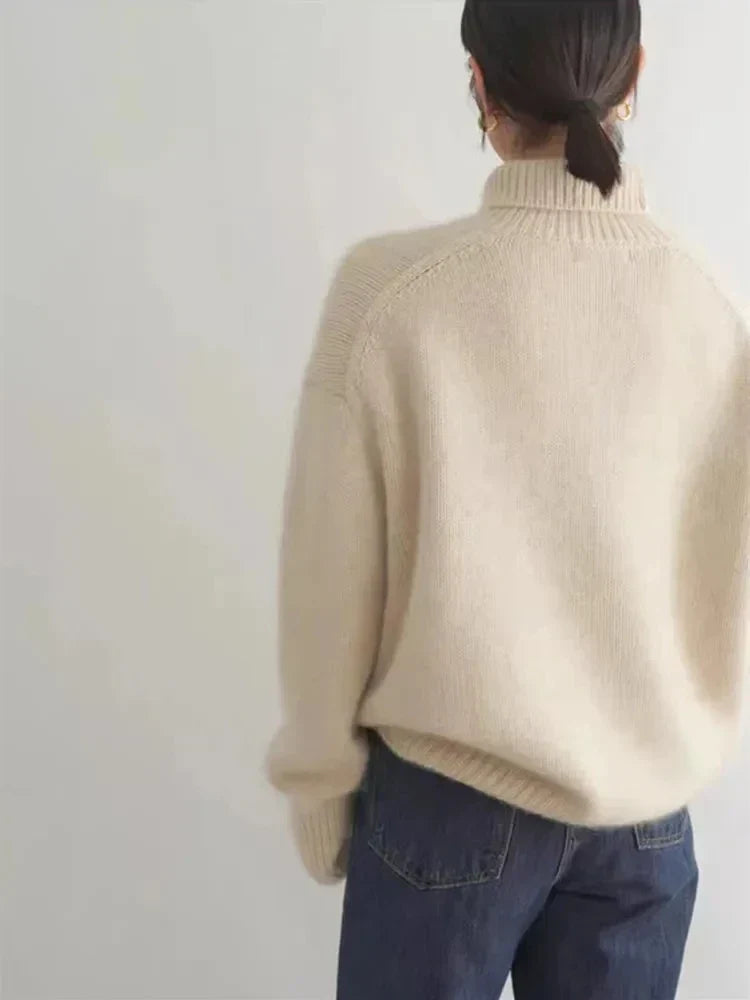 Monika | Pull à col roulé en maille douce et confortable